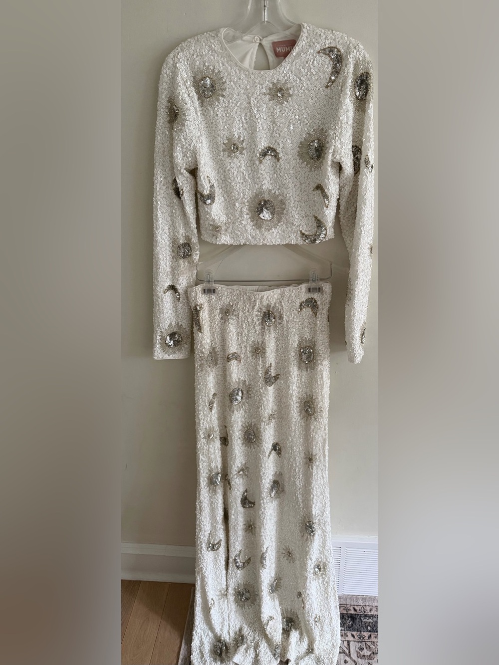 Show me your mumu Embellished White Sequin Maxi Skirt and Top set medium - Picture 6 of 6